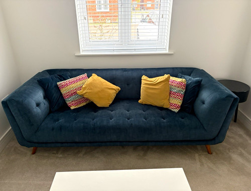 Blue velvet tufted - velvet,