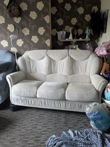 Seater sofa and chair - 3-seater,
